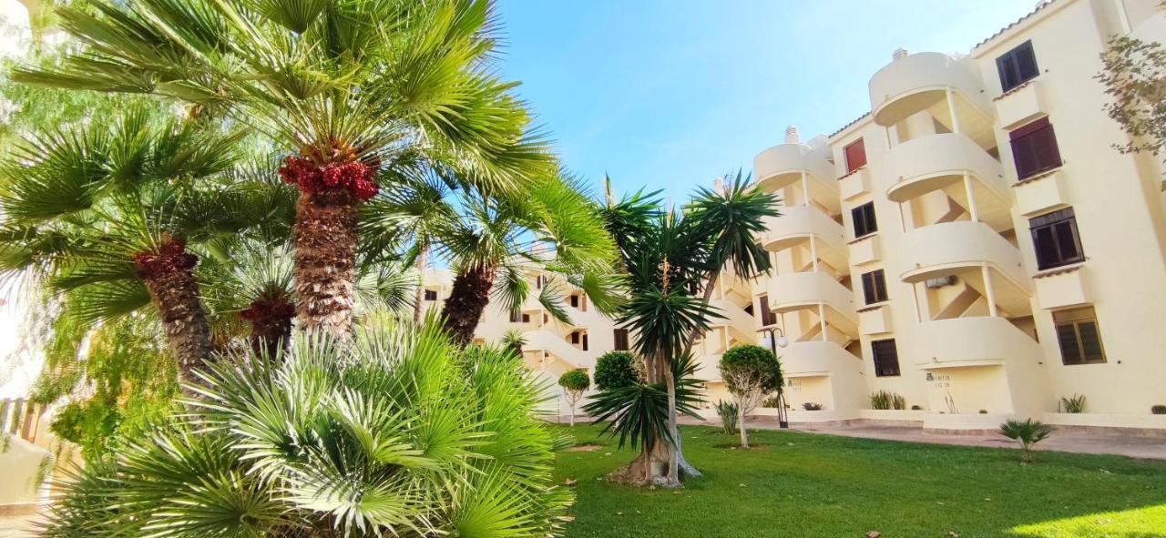 Apartamento La Felicidad II By Denia Costa Exterior photo